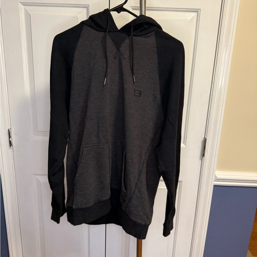 Men’s billabong hoodie size large